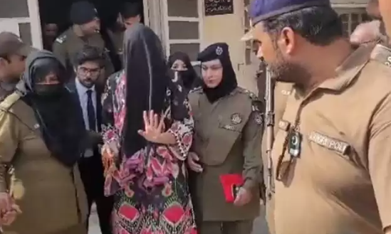 خدیجہ شاہ سمیت پی ٹی آئی کی دیگر 13 خواتین کارکنان کا جوڈیشل ریمانڈ ، تحریری حکم نامامہ جاری