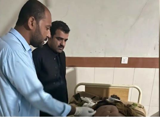 پنجگور میں مسلح افراد کی گھر میں گھس کر فائرنگ سے 7 مزدور جاں بحق، قتل کا مقدمہ درج