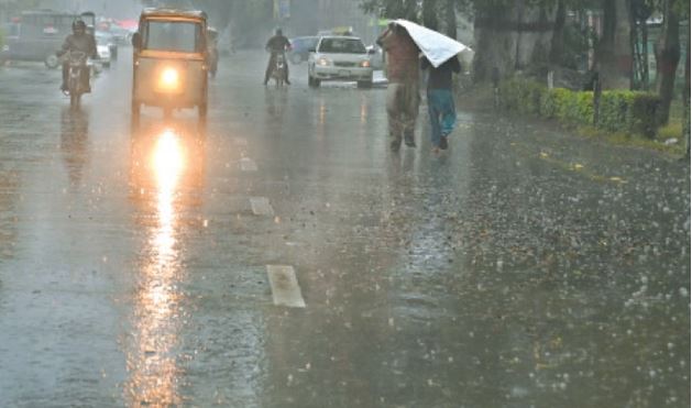 ملک کےمختلف علاقوں میں موسلادھار بارش، تیز ہواؤں کے ساتھ مزید بارش کی پیشگوئی