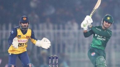 صاحبزادہ فرحان 80رنز بنا کر ٹاپ سکورر ، صائم ایوب کے 20 رنز، بابر اعظم پھر ناکام