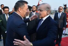 معزز مہمان کو 21 توپوں کی سلامی بھی پیش کی گئی